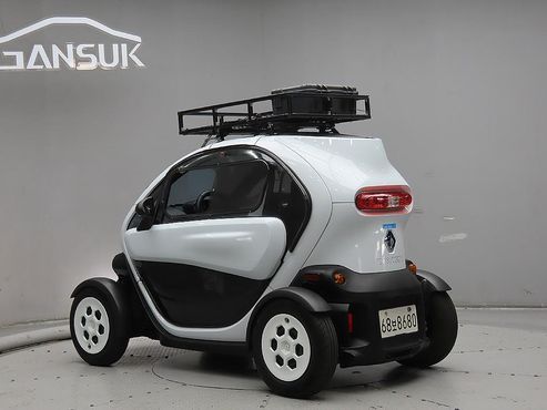 Renault (Samsung) Twizy Intens(2-seater) — пробег 8 700 км — фото 4 из 5