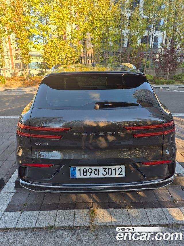 Genesis GV70 2.5T Gasoline 2WD — пробег 26 000 км — фото 5 из 5