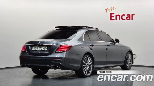 Mercedes-Benz E-Class из Кореи Encar