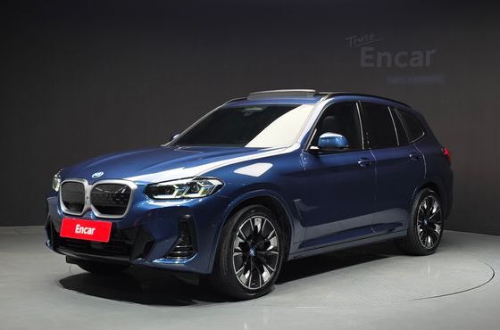 BMW iX3 M Sports — пробег 43 802 км — фото 1 из 5