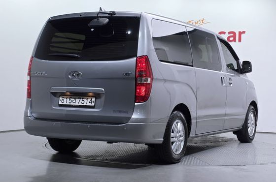 Hyundai Starex Van 5-Seater Modern — пробег 75 502 км — фото 2 из 5