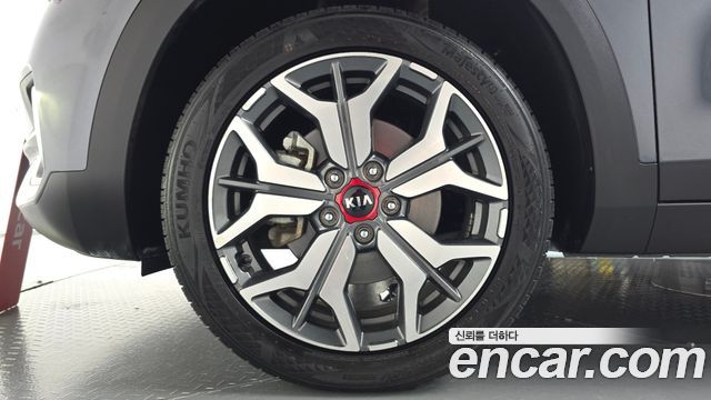 Kia Seltos из Кореи Encar