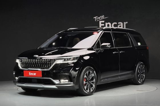Kia Carnival Diesel 7-Seater Signature — пробег 74 713 км — фото 1 из 5