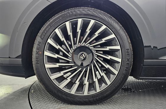 Hyundai Grandeur Calligraphy — пробег 11 070 км — фото 5 из 5