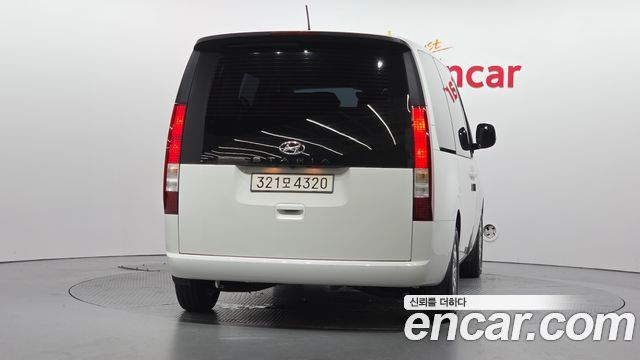 Hyundai Staria Tourer 9-Seater Modern — пробег 75 635 км — фото 4 из 5