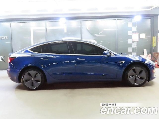 Tesla Model 3 Standard Range Plue RWD — пробег 61 190 км — фото 3 из 5