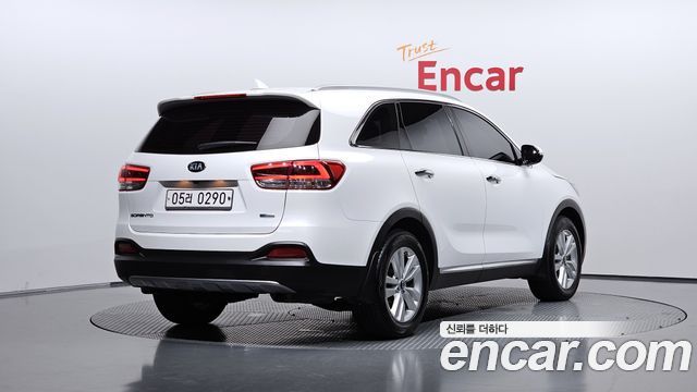 Kia Sorento Diesel 2.0 2WD Prestige — пробег 102 702 км — фото 2 из 5