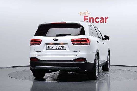 Kia Sorento Diesel 2.0 2WD Prestige — пробег 102 702 км — фото 4 из 5