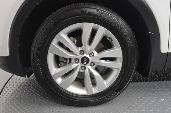 Kia Sorento Diesel 2.0 2WD Prestige — пробег 102 702 км — фото 5 из 5