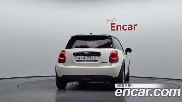Mini Cooper Standard Third Generation — пробег 127 542 км — фото 4 из 5