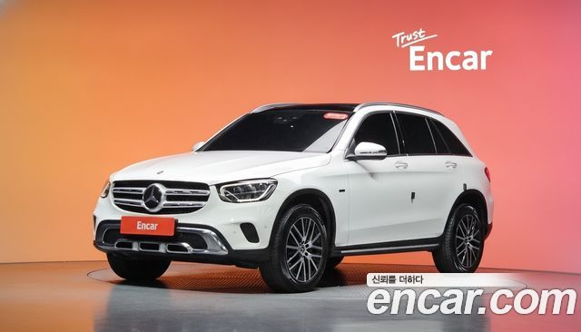 Mercedes-Benz GLC-Class GLC300e 4MATIC — пробег 79 609 км — фото 1 из 5