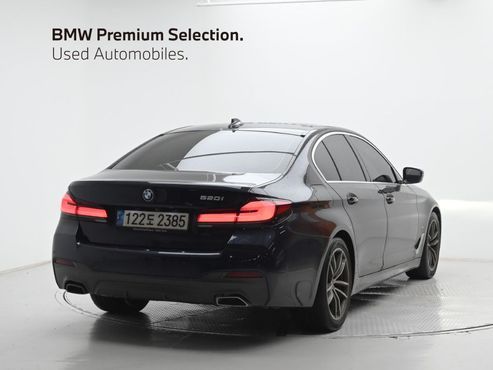 BMW 5-Series 520i M Sport — пробег 79 931 км — фото 2 из 5