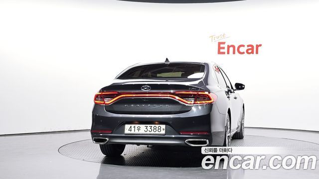 Hyundai Grandeur 2.2 Diesel Premium Special — пробег 169 171 км — фото 4 из 5