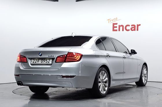 BMW 5-Series 528i Luxury Plus — пробег 201 247 км — фото 2 из 5