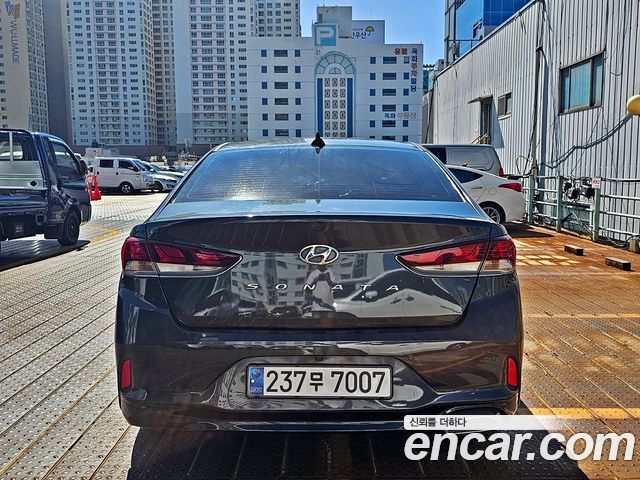 Hyundai Sonata LPI Style — пробег 216 874 км — фото 4 из 5
