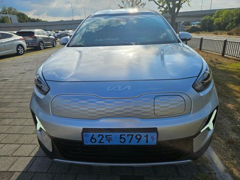 Kia Niro Light (Taxi Trim) — пробег 186 165 км — фото 2 из 5