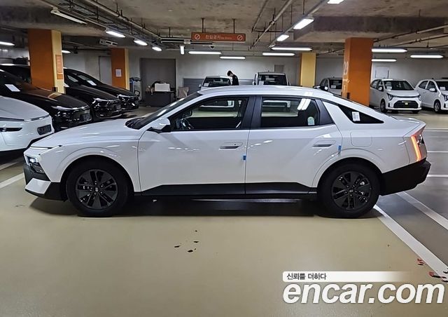 Hyundai AVANTE 2.0 Modern — пробег 1 км — фото 2 из 5