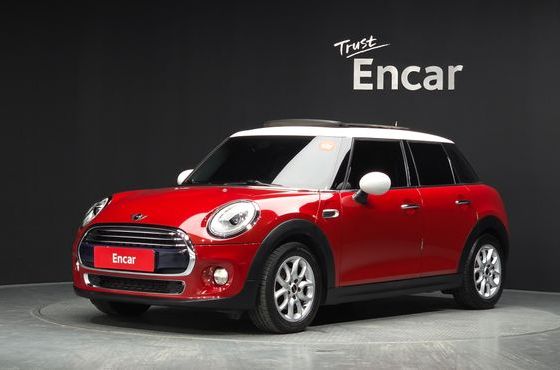 Mini Cooper 5Door HIGH 3rd — пробег 72 905 км — фото 1 из 5