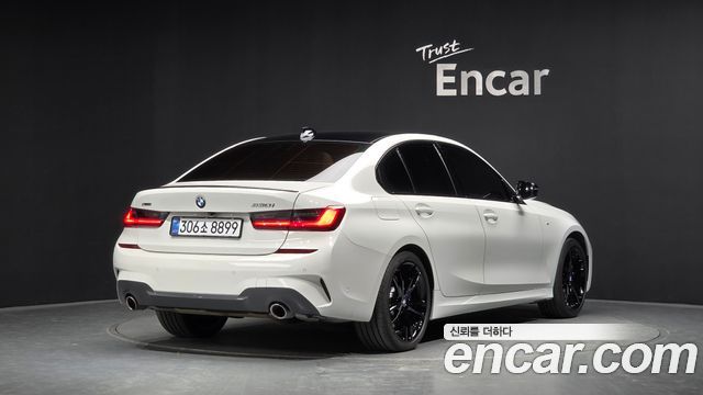 BMW 3-Series 330i xDrive M Sport — пробег 81 345 км — фото 2 из 5