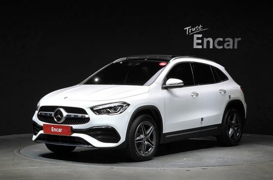 Mercedes-Benz GLA-Class GLA250 4MATIC — пробег 36 553 км — фото 1 из 5