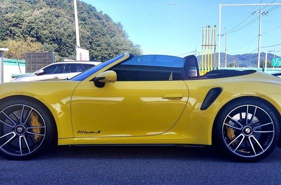 Porsche 911 Turbo S Cabriolet — пробег 64 189 км — фото 4 из 5