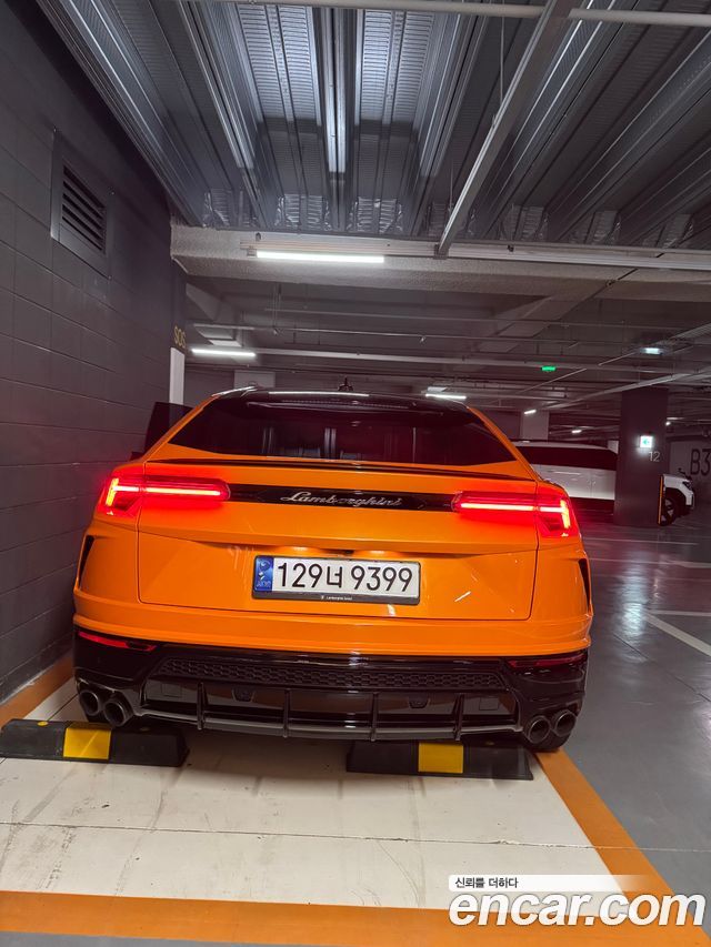 Lamborghini Urus 4.0 V8 — пробег 22 470 км — фото 2 из 5