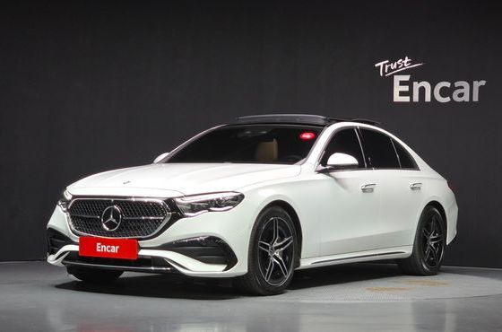 Mercedes-Benz E-Class E300 4MATIC AMG Line — пробег 5 653 км — фото 1 из 5