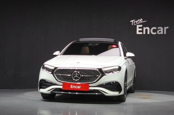 Mercedes-Benz E-Class E300 4MATIC AMG Line — пробег 5 653 км — фото 3 из 5
