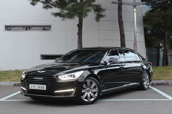 Genesis EQ900 5.0 GDI AWD Limousine Prestige — пробег 163 900 км — фото 1 из 5