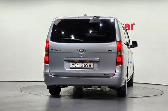 Hyundai Starex 5-Seater VAN CVX Luxury — пробег 139 402 км — фото 4 из 5