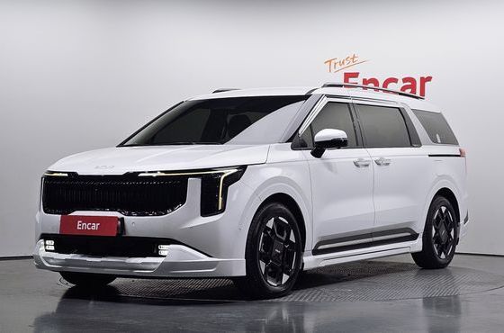 Kia Carnival HEV 9seater Signature — пробег 33 972 км — фото 1 из 5