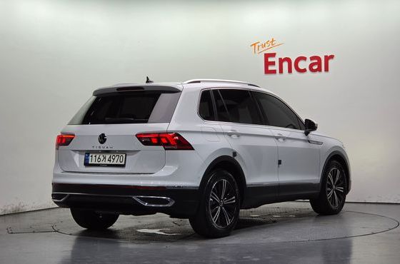 Volkswagen Tiguan 2.0 TDI Premium — пробег 87 057 км — фото 2 из 5