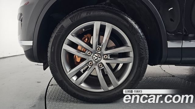 Volkswagen Touareg V6 3.0 TDI Bluemotion 7P5 — пробег 97 028 км — фото 5 из 5
