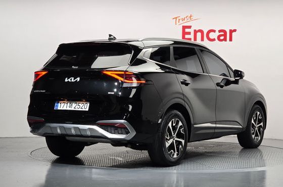 Kia Sportage Signature 2WD — пробег 27 890 км — фото 2 из 5