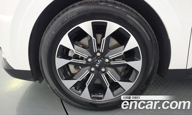 Kia Carnival Diesel 9-Seater Signature — пробег 35 256 км — фото 5 из 5