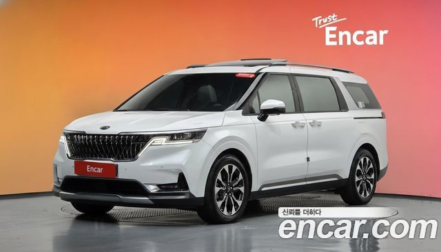 Kia Carnival Diesel 9-Seater Signature — пробег 35 256 км — фото 1 из 5