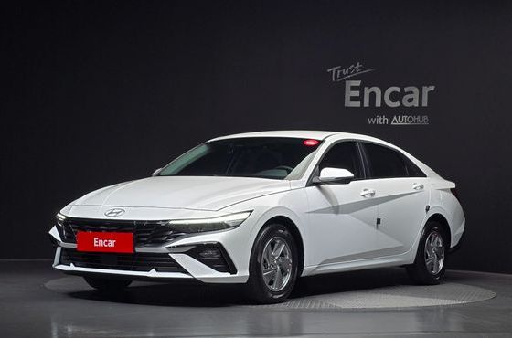 Hyundai AVANTE 1.6 Smart — пробег 938 км — фото 1 из 5