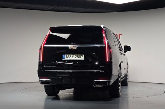 Cadillac Escalade 6.2 ESV ESV Premium Luxury Platinum — пробег 40 875 км — фото 4 из 5