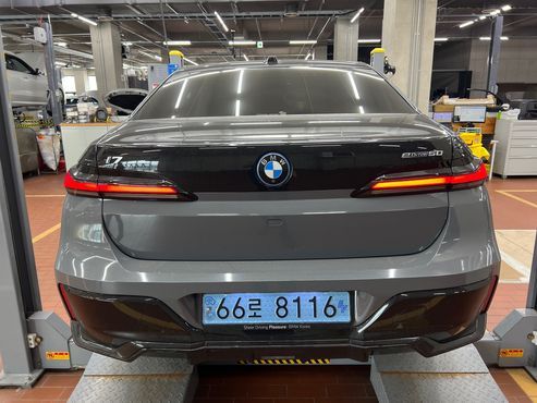 BMW i7 eDrive 50 M Sport Limited — пробег 41 192 км — фото 3 из 5