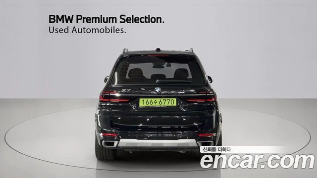 BMW X7 xDrive 40i Design Pure Excellence 7-Seater — пробег 7 849 км — фото 4 из 5