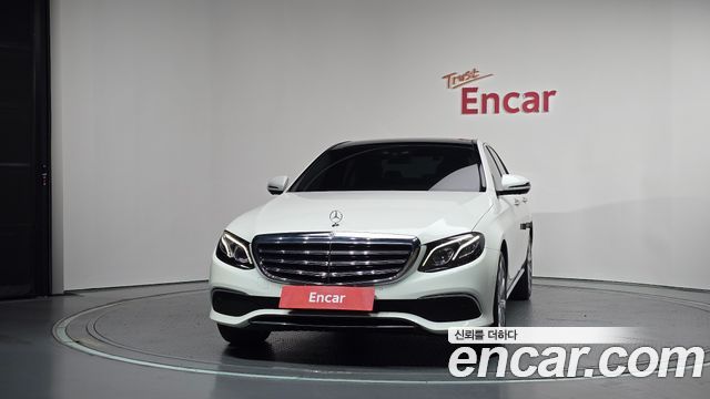 Mercedes-Benz E-Class E300 4MATIC Exclusive — пробег 74 535 км — фото 3 из 5