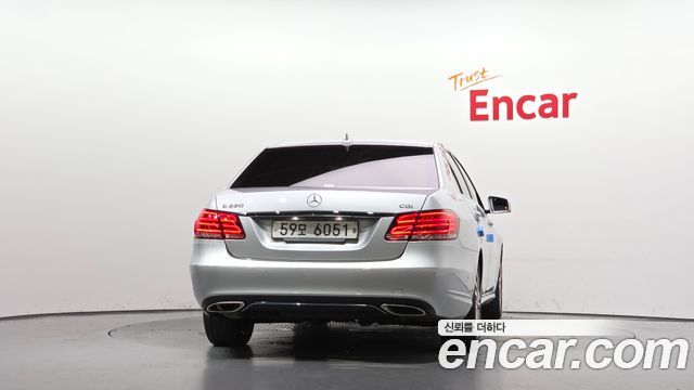 Mercedes-Benz E-Class E220 CDI Avantgarde — пробег 181 845 км — фото 4 из 5