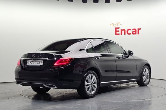 Mercedes-Benz C-Class C220 d Avantgarde — пробег 34 982 км — фото 2 из 5