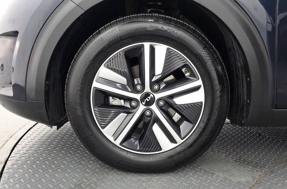 Kia Niro Luxury — пробег 178 138 км — фото 5 из 5