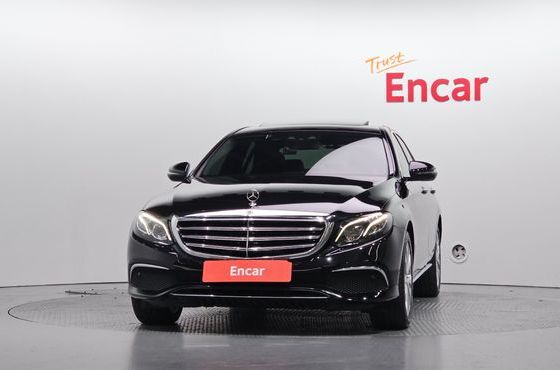 Mercedes-Benz E-Class E220d 4MATIC Exclusive — пробег 90 723 км — фото 3 из 5