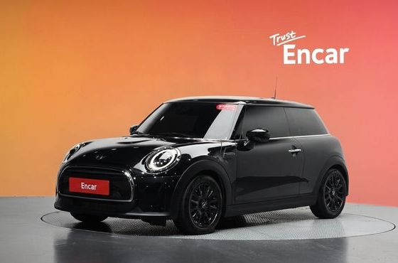 Mini Cooper Classic Third Generation — пробег 24 589 км — фото 1 из 5