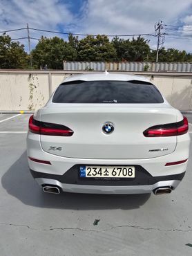 BMW X4 xDrive20i xLine — пробег 42 400 км — фото 5 из 5