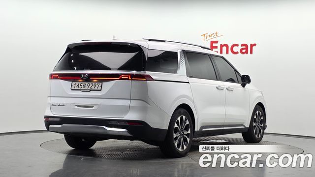 Kia Carnival Diesel 9-Seater Signature — пробег 20 095 км — фото 2 из 5