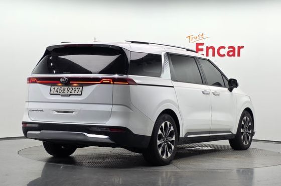 Kia Carnival Diesel 9-Seater Signature — пробег 20 095 км — фото 2 из 5