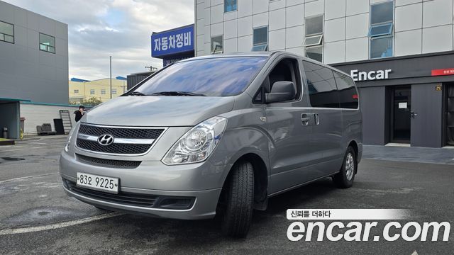 Hyundai Starex 3-Seater VAN CVX Deluxe — пробег 184 818 км — фото 1 из 5